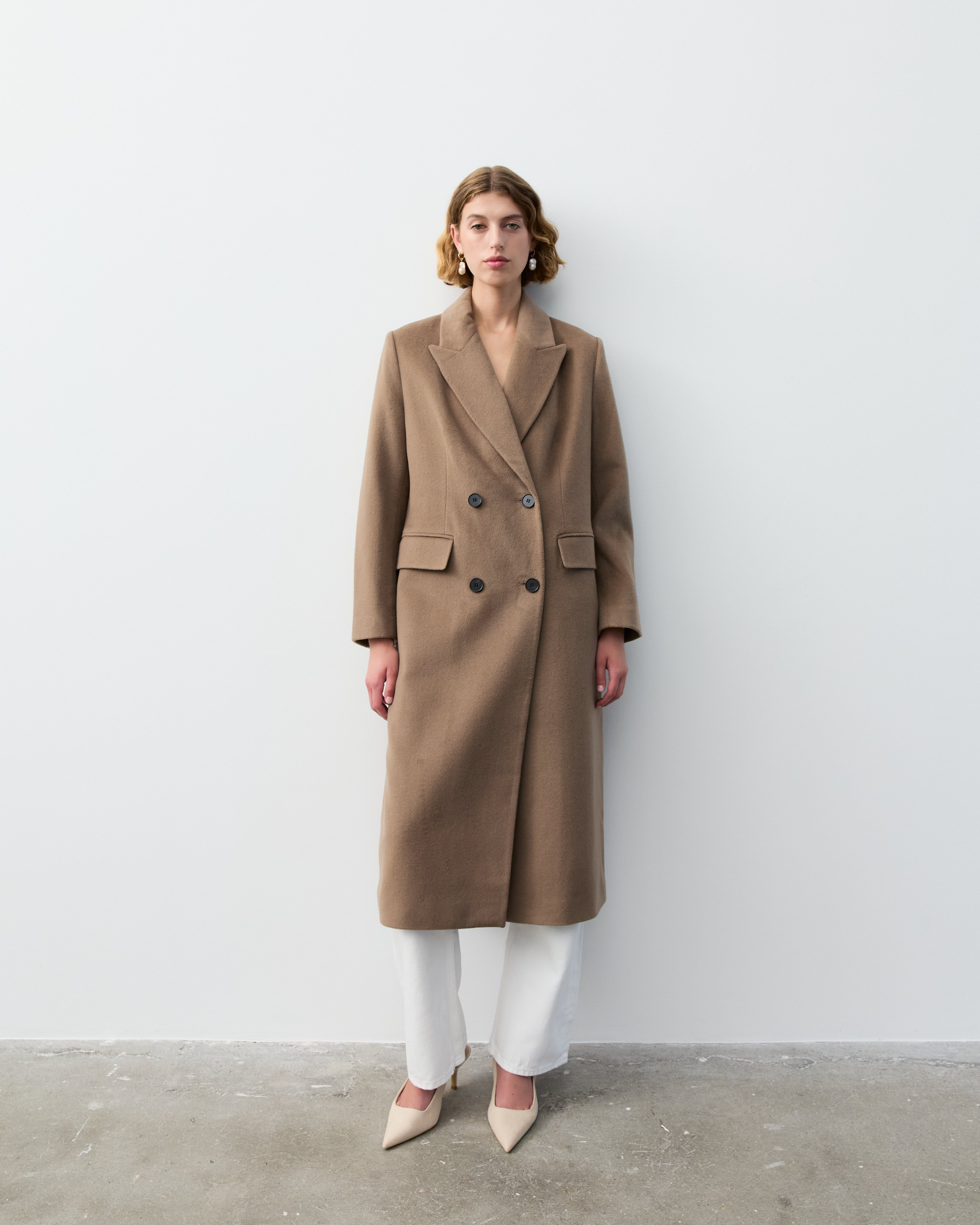 THE NEW YORK COAT- TAUPE - Main Image