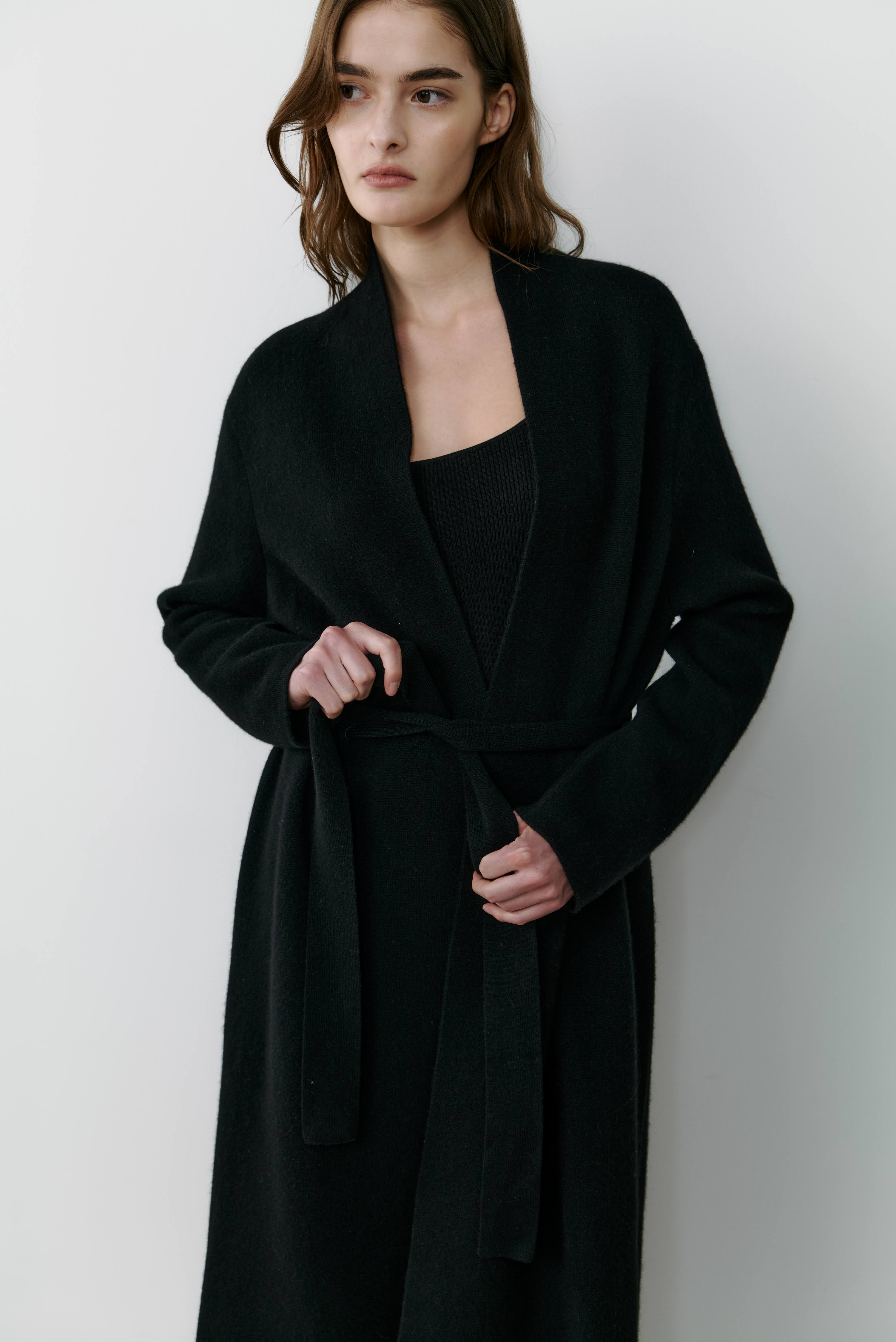 The Long Cashmere Cardigan Black | 100% Cashmere | The Curated AU